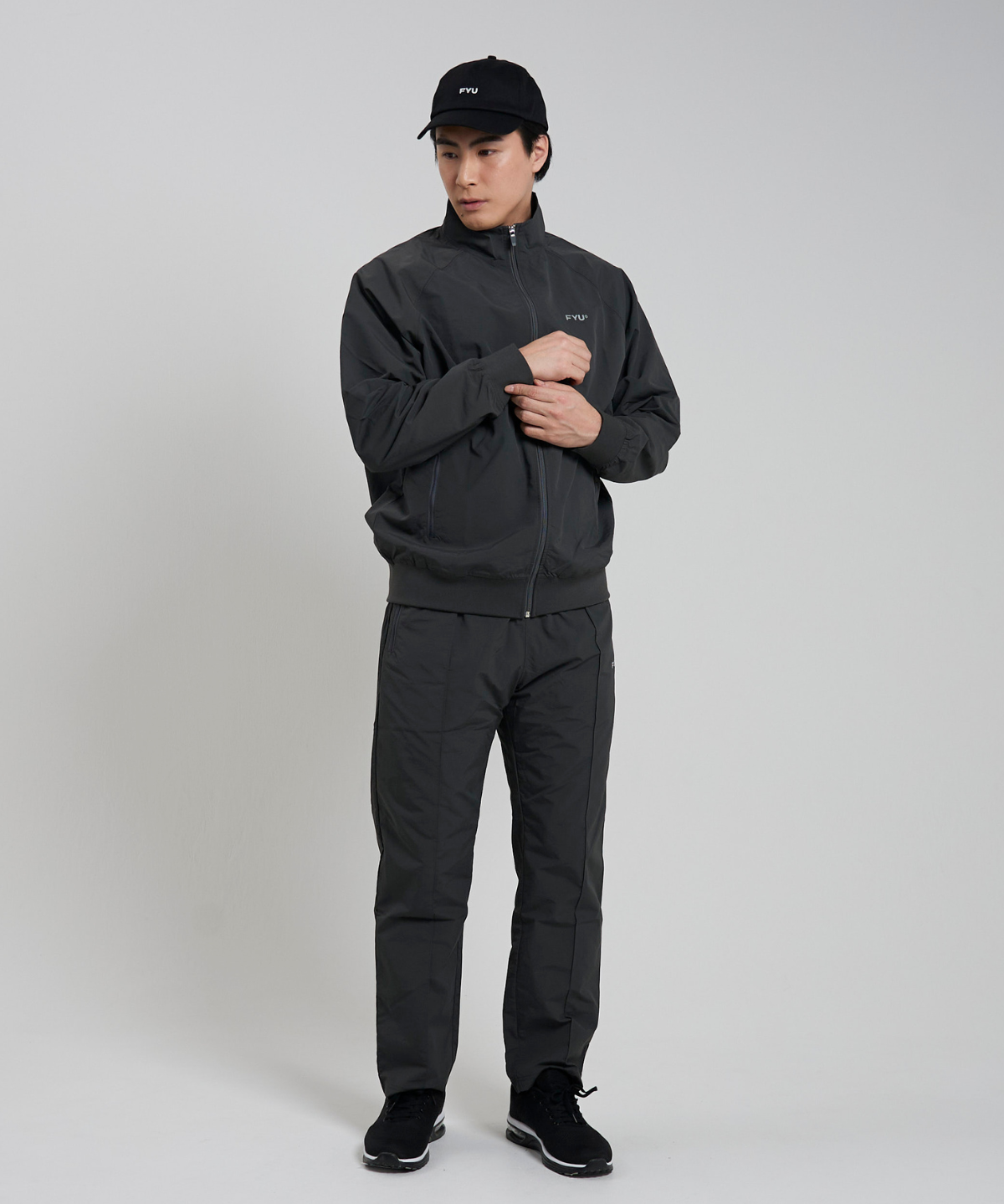 TRACK PANTS