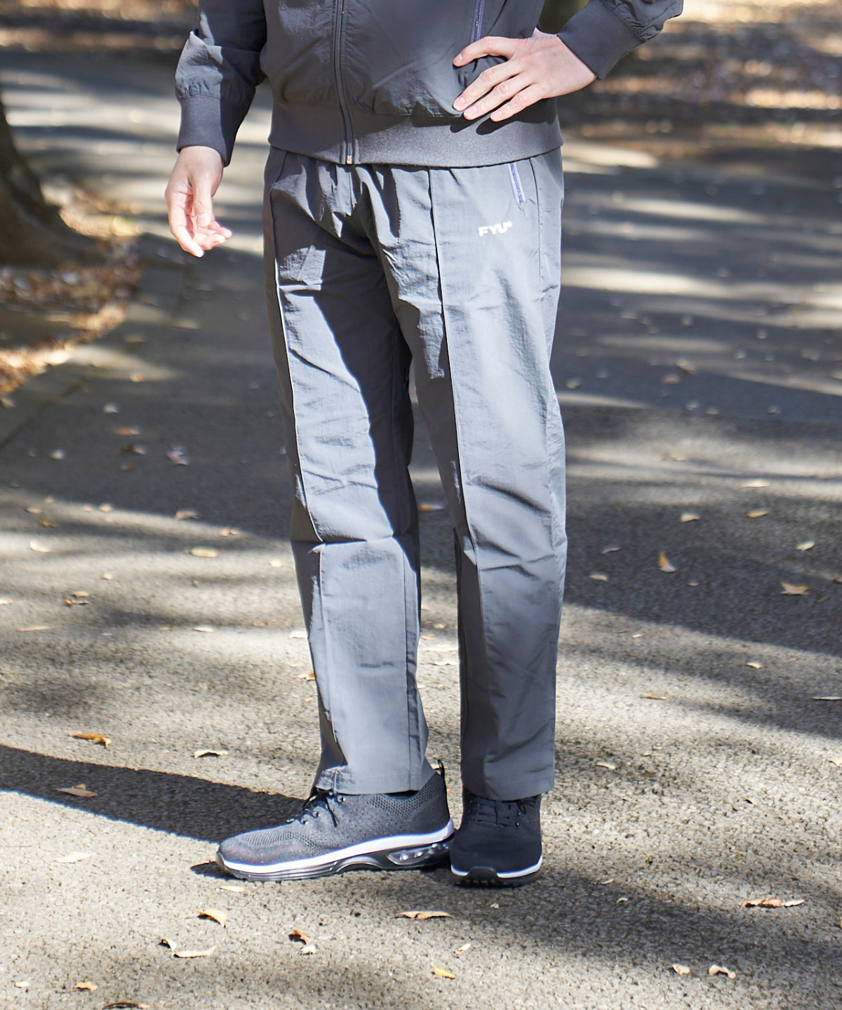 TRACK PANTS